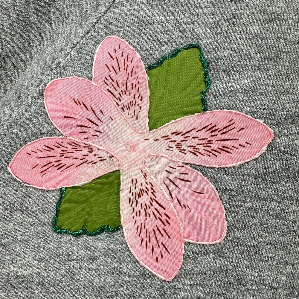 VTG Gray Floral Applique Raglan Sweatshirt HANDMADE SZ XL Made in USA Grannycore - Picture 3 of 8